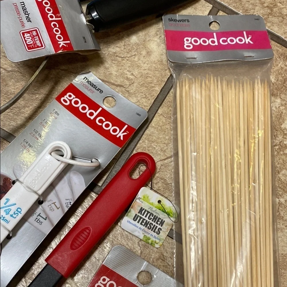 Goodcook Kitchen Utensil Set plus Handsoap & Scrubbers